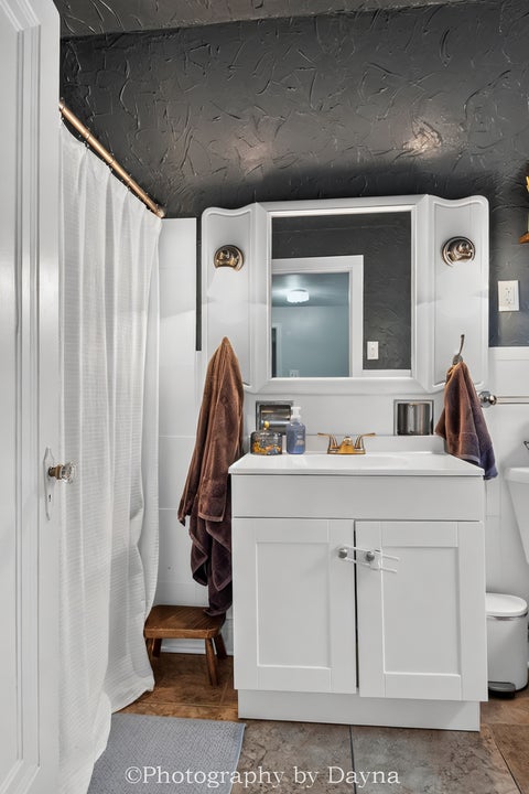 Tiny photo for 924 S Myrtle Avenue, Kankakee, IL 60901 (MLS # 12762181)