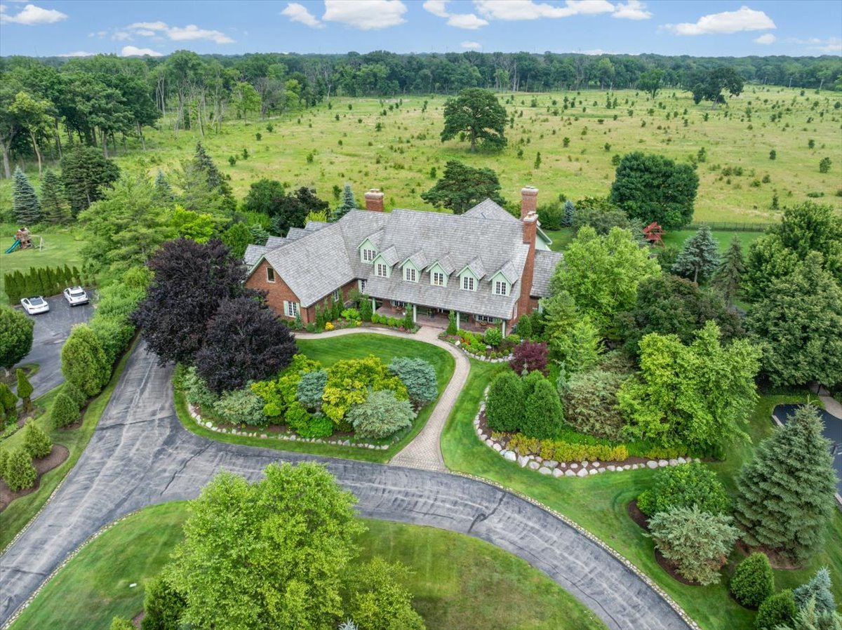1441 Kathryn Lane