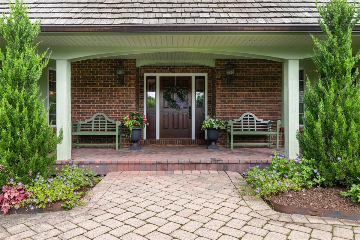 1441 Kathryn Lane
