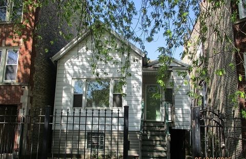 Photo of 2928 N Sacramento Avenue, Chicago, IL 60618 (MLS # 12473045)
