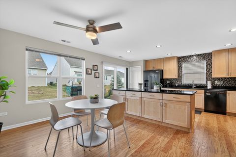 Tiny photo for 3162 Eastbank Circle, Mundelein, IL 60060 (MLS # 12479057)