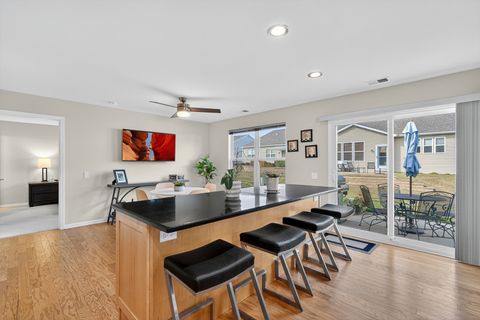 Tiny photo for 3162 Eastbank Circle, Mundelein, IL 60060 (MLS # 12479057)