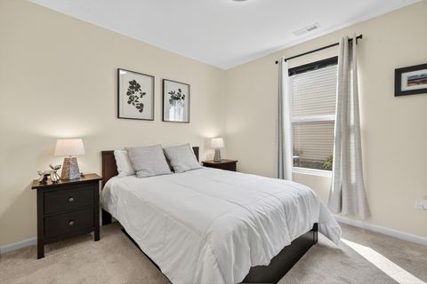 Tiny photo for 3162 Eastbank Circle, Mundelein, IL 60060 (MLS # 12479057)