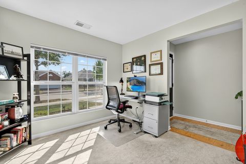 Tiny photo for 3162 Eastbank Circle, Mundelein, IL 60060 (MLS # 12479057)