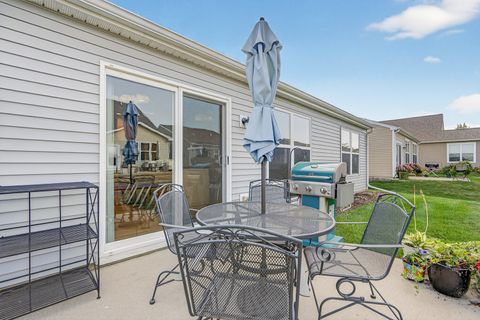 Tiny photo for 3162 Eastbank Circle, Mundelein, IL 60060 (MLS # 12479057)