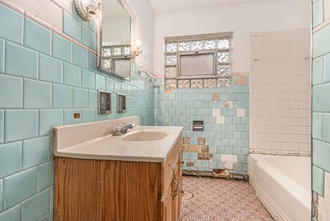 Tiny photo for 5232 S Lotus Avenue, Chicago, IL 60638 (MLS # 12585799)