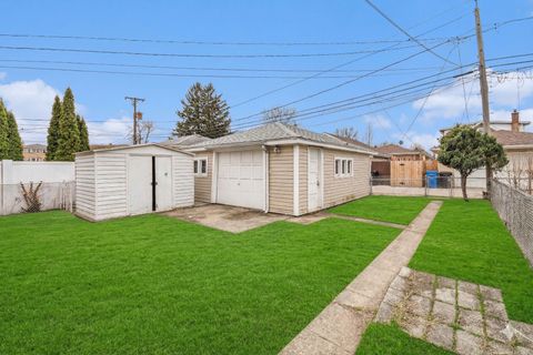 Tiny photo for 5232 S Lotus Avenue, Chicago, IL 60638 (MLS # 12585799)