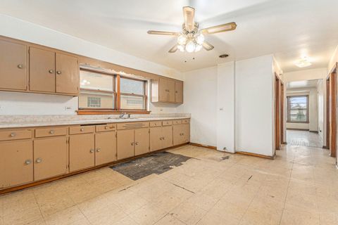 Tiny photo for 5232 S Lotus Avenue, Chicago, IL 60638 (MLS # 12585799)