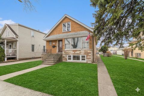Tiny photo for 5232 S Lotus Avenue, Chicago, IL 60638 (MLS # 12585799)