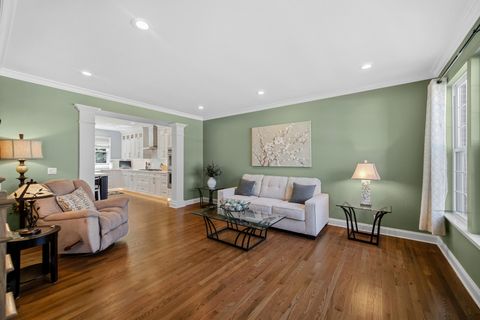 Tiny photo for 1139 Magnolia Road, Mundelein, IL 60060 (MLS # 12627275)