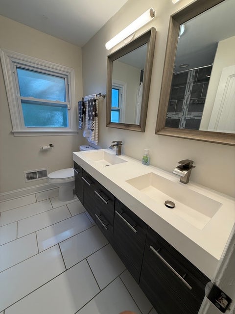 Tiny photo for 903 Maple Road, Flossmoor, IL 60422 (MLS # 12778882)