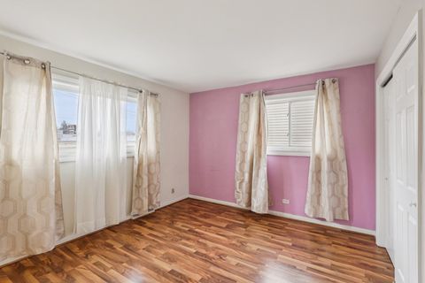 Tiny photo for 9408 Noel Avenue, Des Plaines, IL 60016 (MLS # 12605004)