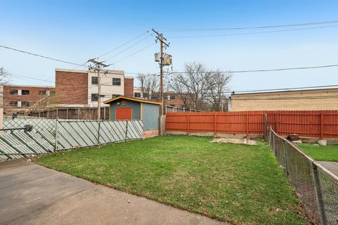 Tiny photo for 9408 Noel Avenue, Des Plaines, IL 60016 (MLS # 12605004)