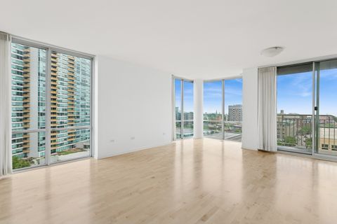 Tiny photo for 1640 Maple Avenue #1202, Evanston, IL 60201 (MLS # 12399478)