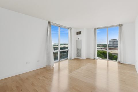 Tiny photo for 1640 Maple Avenue #1202, Evanston, IL 60201 (MLS # 12399478)