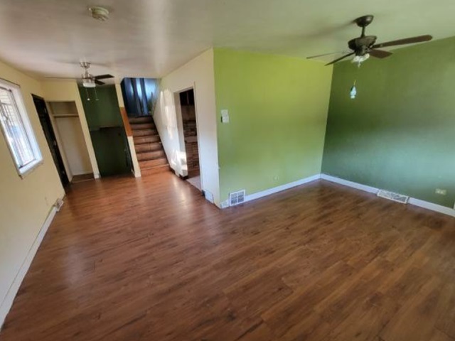 1701 W 75th Place