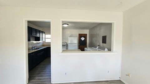 Tiny photo for 1702 Oak Grove Avenue, Sterling, IL 61081 (MLS # 12579996)