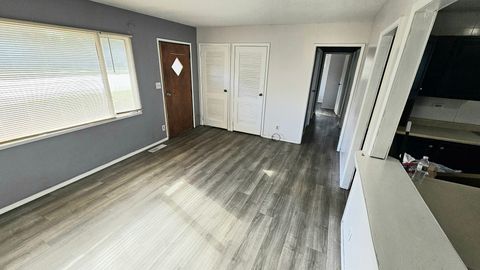 Tiny photo for 1702 Oak Grove Avenue, Sterling, IL 61081 (MLS # 12579996)