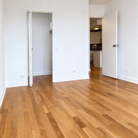 Tiny photo for 5320 N SHERIDAN Road #405, Chicago, IL 60640 (MLS # 12764177)