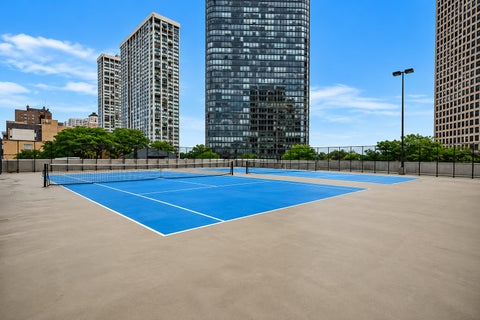 Tiny photo for 5320 N SHERIDAN Road #405, Chicago, IL 60640 (MLS # 12764177)