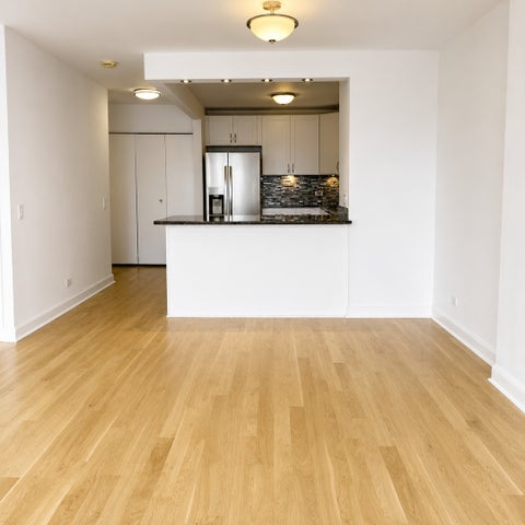 Tiny photo for 5320 N SHERIDAN Road #405, Chicago, IL 60640 (MLS # 12764177)