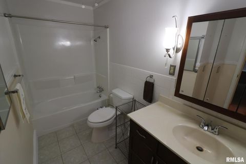 Tiny photo for 101 Lingale Street, Marion, IL 62959 (MLS # EB459628)