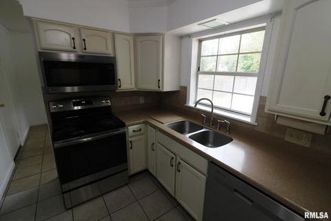 Tiny photo for 101 Lingale Street, Marion, IL 62959 (MLS # EB459628)