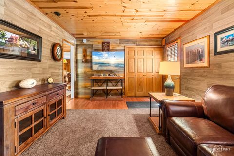 Tiny photo for 547 Hiawatha Drive, Ottawa, IL 61350 (MLS # 12681779)