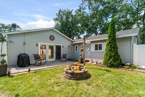 Tiny photo for 547 Hiawatha Drive, Ottawa, IL 61350 (MLS # 12681779)