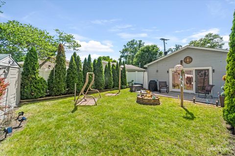 Tiny photo for 547 Hiawatha Drive, Ottawa, IL 61350 (MLS # 12681779)