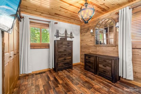 Tiny photo for 547 Hiawatha Drive, Ottawa, IL 61350 (MLS # 12681779)