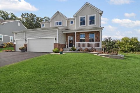Photo of 1045 Sugar Maple Drive, Crystal Lake, IL 60012 (MLS # 12657574)