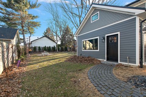 Tiny photo for 424 E Maple Avenue, La Grange, IL 60525 (MLS # 12572539)