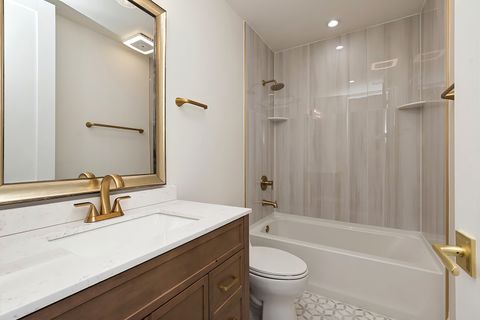 Tiny photo for 424 E Maple Avenue, La Grange, IL 60525 (MLS # 12572539)