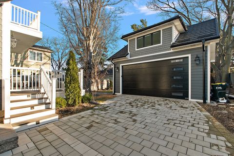 Tiny photo for 424 E Maple Avenue, La Grange, IL 60525 (MLS # 12572539)