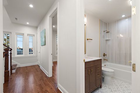 Tiny photo for 424 E Maple Avenue, La Grange, IL 60525 (MLS # 12572539)