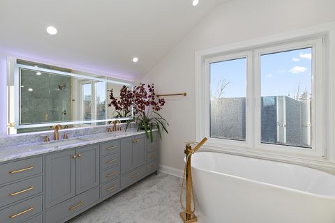 Tiny photo for 424 E Maple Avenue, La Grange, IL 60525 (MLS # 12572539)