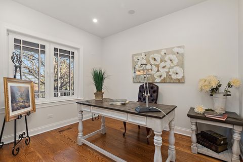 Tiny photo for 424 E Maple Avenue, La Grange, IL 60525 (MLS # 12572539)