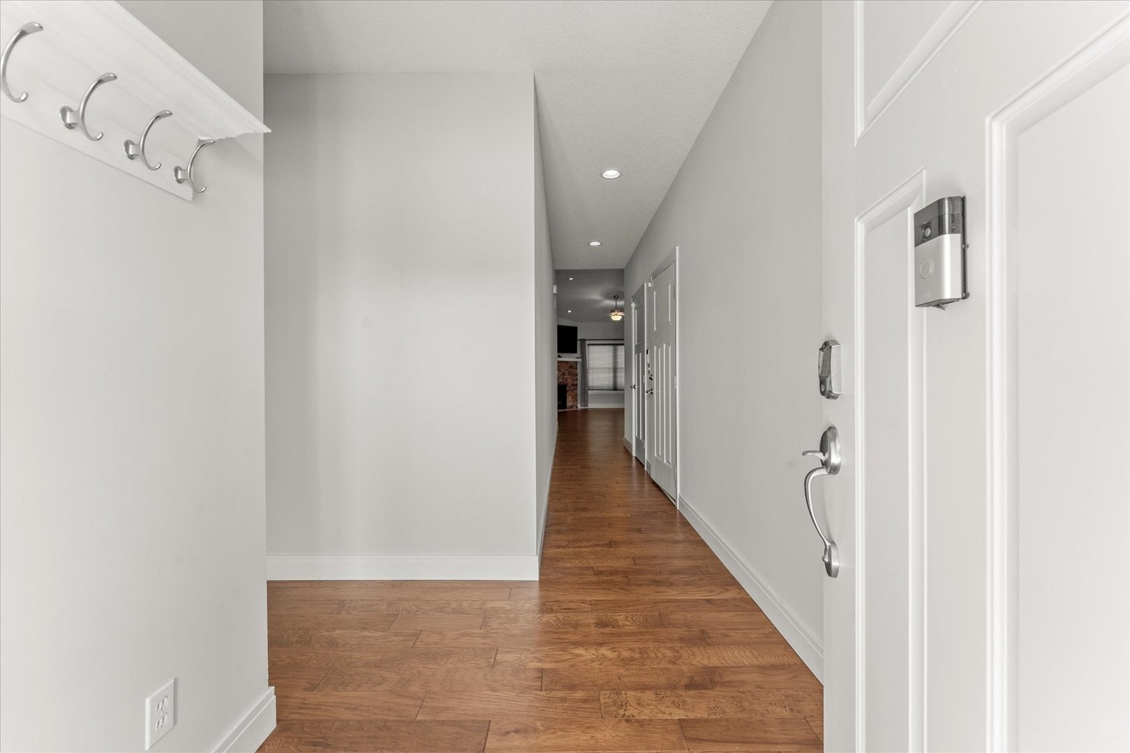 1806 Lake Ridge Court 1806