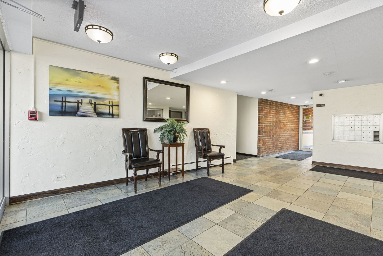 2211 S HIGHLAND Avenue 1B