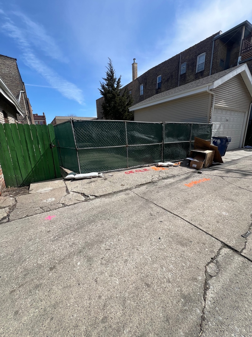2214 S Central Avenue