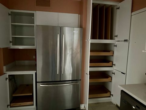 Tiny photo for 6033 N Sheridan Road #5G, Chicago, IL 60660 (MLS # 12542655)