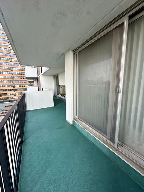 Tiny photo for 6033 N Sheridan Road #5G, Chicago, IL 60660 (MLS # 12542655)