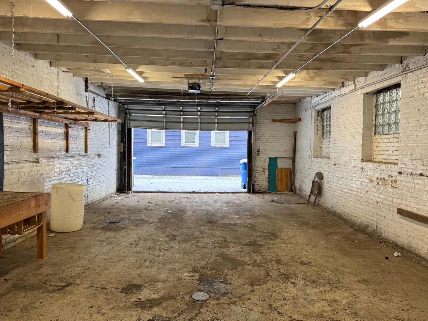 1450 W 18th Street GARAGE