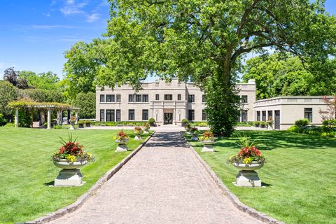 Photo of 919 HILL Road, Winnetka, IL 60093 (MLS # 12661112)
