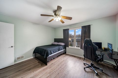 Tiny photo for 10093 W Ford Avenue, Beach Park, IL 60099 (MLS # 12587943)