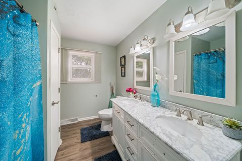 Tiny photo for 10093 W Ford Avenue, Beach Park, IL 60099 (MLS # 12587943)