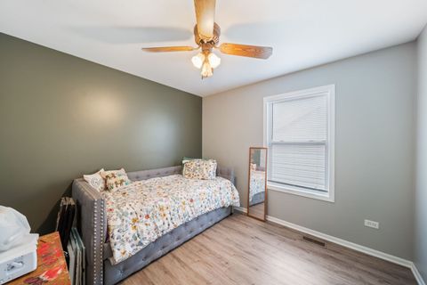 Tiny photo for 10093 W Ford Avenue, Beach Park, IL 60099 (MLS # 12587943)