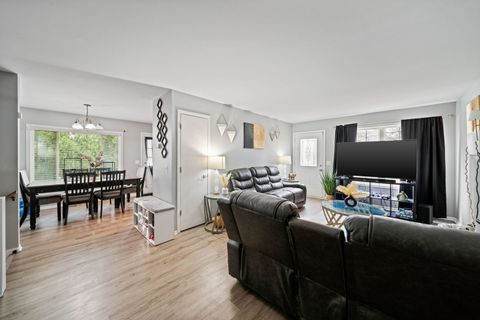 Tiny photo for 10093 W Ford Avenue, Beach Park, IL 60099 (MLS # 12587943)