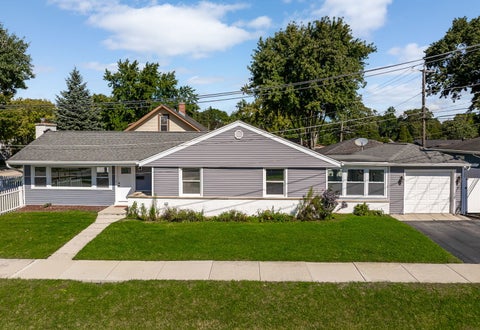 Photo of 4551 Fairview Avenue, Downers Grove, IL 60515 (MLS # 12721448)